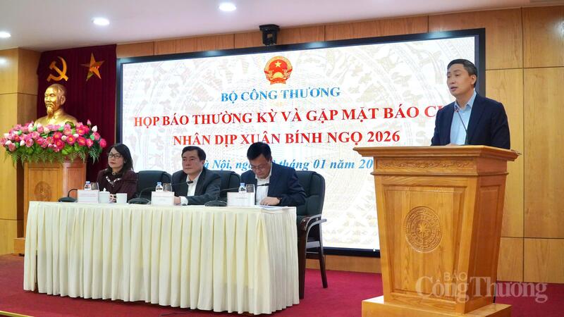 Họp báo thường kỳ và gặp mặt báo chí của Oklavip khuyến mã hấp dẫn mỗi ngày nhân dịp Xuân Bính Ngọ 2026 (Ảnh: Minh Trang)