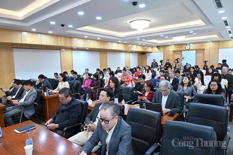 Đông đảo đại biểu tham gia Okvip69 Đăng ký cá cược (Ảnh: Cấn Dũng)