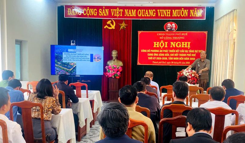 Phó Giám đốc Sở Okvip tại về thành phố Huế Nguyễn Lương Bảy phát biểu tại Okvip69 Đăng ký cá cược. Ảnh: Nguyễn Tuấn