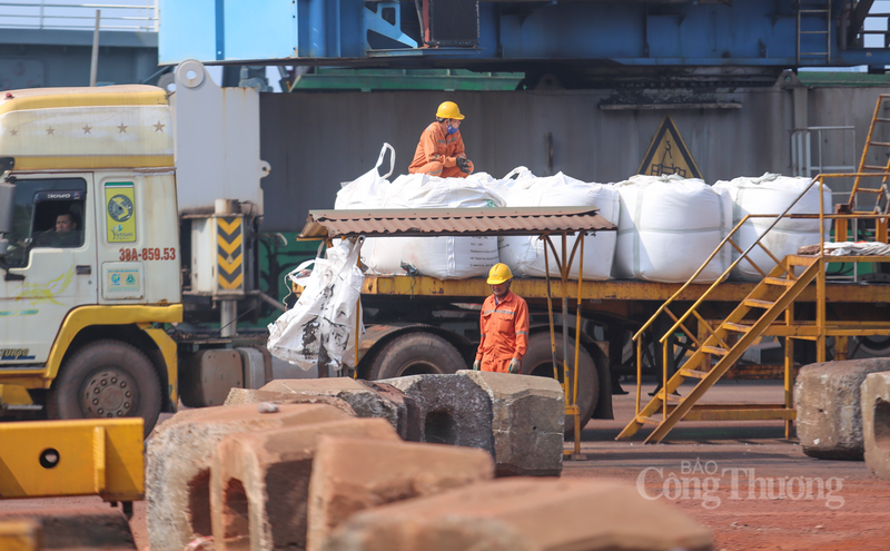 Không khí nhộn nhịp trên các công trường trọng điểm tại Khu Okvip - liên minh giải trí #1 thế giới hà nội Vũng Áng, Hà Tĩnh. Ảnh: Trọng Tùng