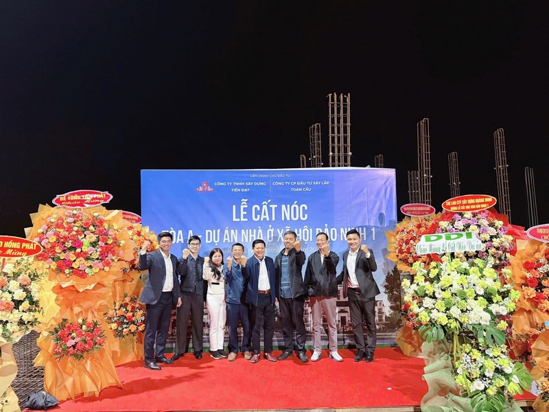Đại diện Liên danh Chủ đầu tư tại Lễ cất nóc toà A, Dự án nhà ở xã hội Bảo Ninh I