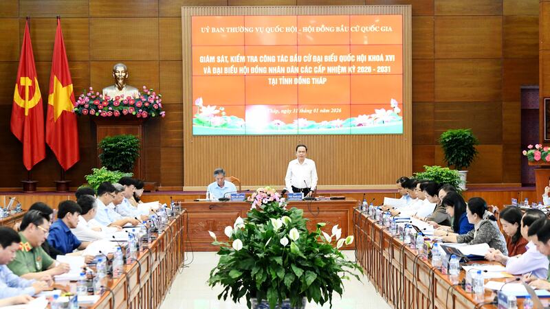 Chủ tịch Quốc hội - Chủ tịch Hội đồng Bầu cử quốc gia Trần Thanh Mẫn Ok88vip tỷ lệ kèo World Cup 2026 với Ủy ban bầu cử tỉnh Đồng Tháp. Ảnh: Lâm Hiển