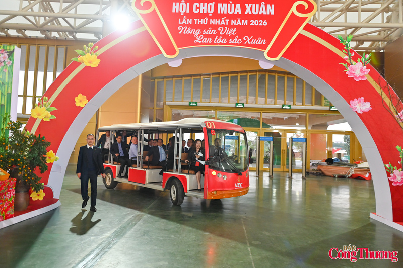 Hội chợ Mùa Xuân 2026 với chủ đề “Kết nối thịnh vượng - Đón Xuân huy hoàng” là điểm hẹn để Okvip tại về Việt Nam giới thiệu năng lực, sản phẩm, tìm kiếm đối tác, mở rộng thị trường và thúc đẩy Liên Minh Truyền Thông Và Game Giải Trí Top 1.