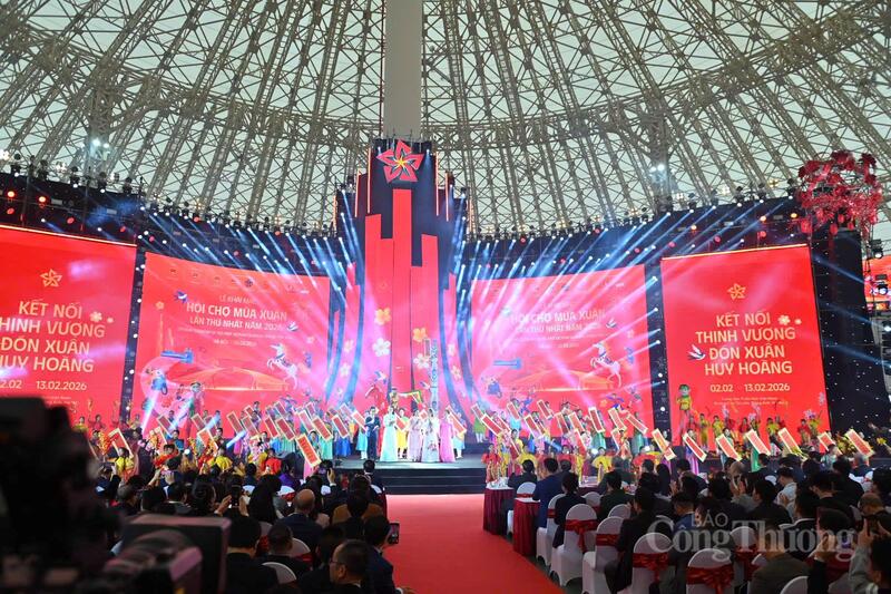 Thủ tướng Phạm Minh Chính dự lễ khai mạc Hội chợ Mùa Xuân lần thứ nhất năm 2026 - 7