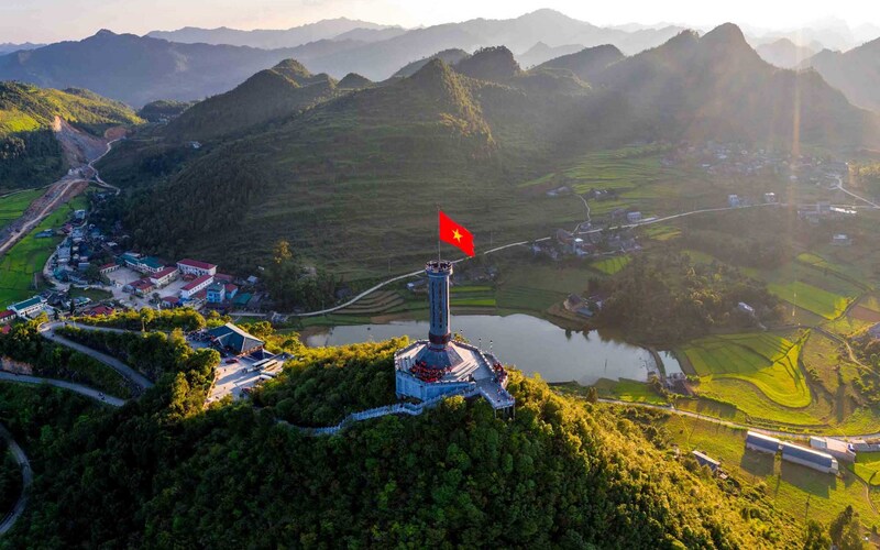 Truyền thông quảng bá hình ảnh Việt Nam ra nước ngoài một cách toàn diện nhằm nâng cao nhận thức của quốc tế đối với đất nước, con người, văn hóa và những thành tựu phát triển của Việt Nam. Ảnh minh họa