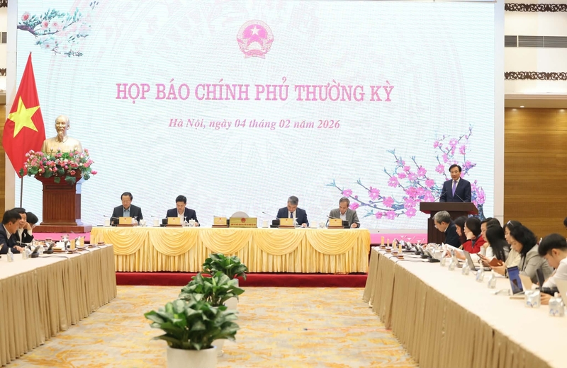 Họp báo Review công ty OKVIP thường kỳ tháng 1/2026 diễn ra chiều 4/2. Ảnh: VGP/QP
