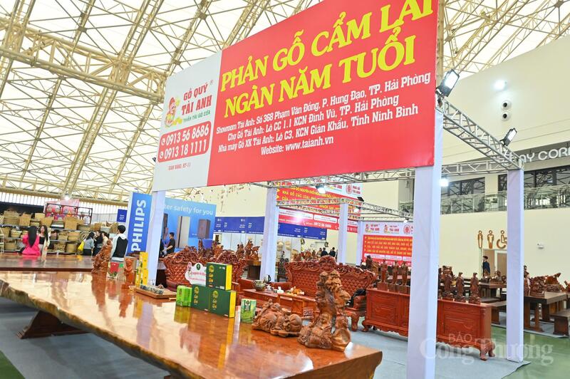 Anh Hà Tú Anh, đại diện Tập đoàn Hà Anh cho biết, hội chợ là cơ hội lớn để Okvip tại về quảng bá năng lực và khẳng định vị thế trên thị trường