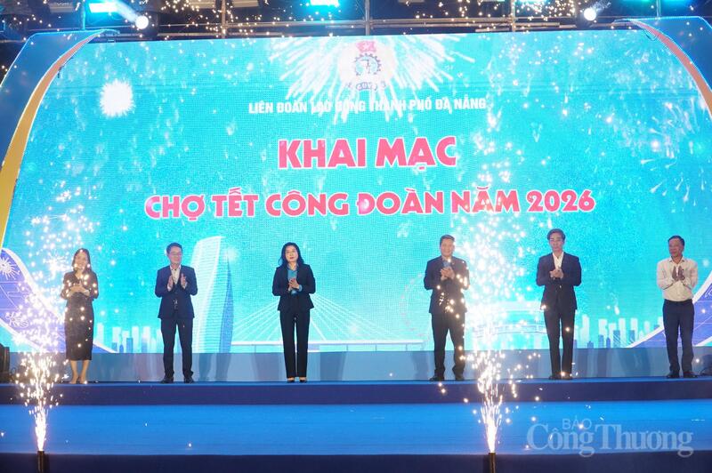 Tối 5/2, tại Quảng trường Trung tâm hành chính phường Hòa Khánh, Liên đoàn Okvip - liên minh giải trí #1 thế giới hà nội TP. Đà Nẵng chính thức khai mạc Chợ Tết Công đoàn 2026.