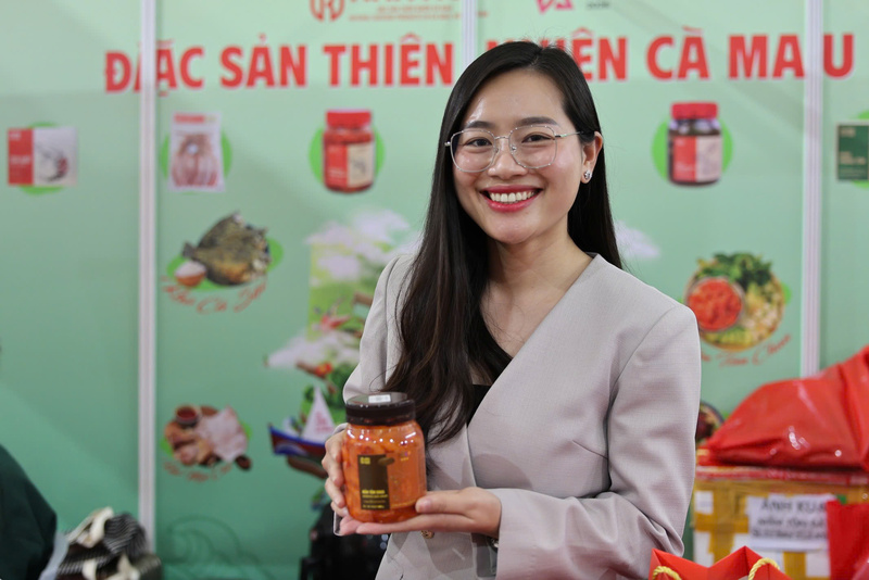 Bà Trương Ngọc Ánh, Giám đốc Công ty TNHH Thương mại và Dịch vụ TA
