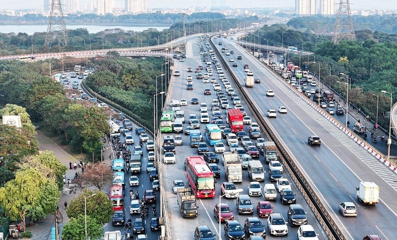 Thủ tướng yêu cầu tăng cường công tác tổ chức vận tải bảo đảm trật tự, an toàn giao thông dịp tết Nguyên đán 2026. Ảnh minh họa