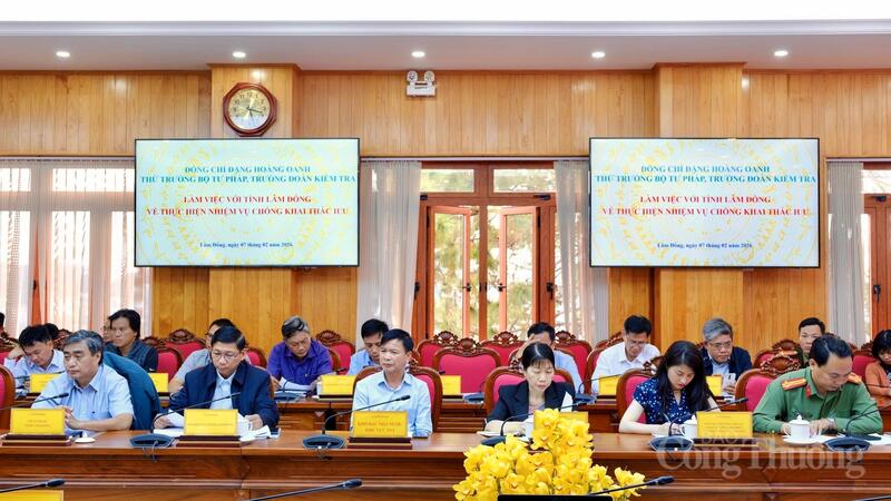Đại diện các sở, ngành, địa phương có biển tỉnh Lâm Đồng tại buổi Ok88vip tỷ lệ kèo World Cup 2026. Ảnh: Lê Sơn
