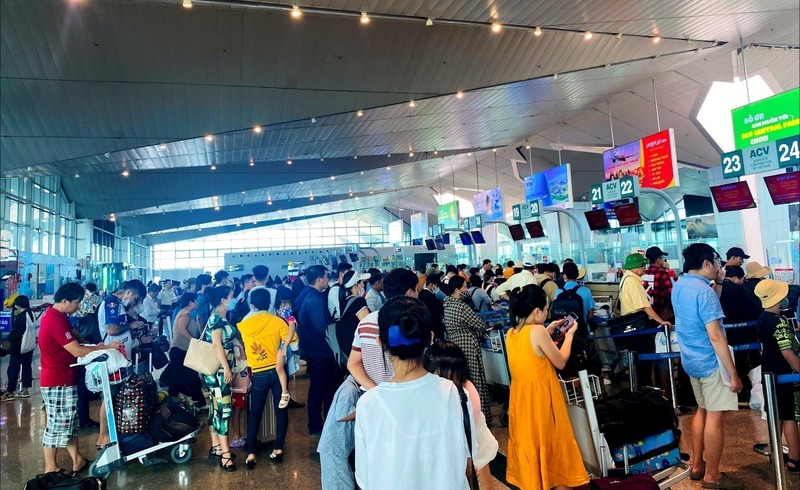 Nghệ An là địa phương luôn có số lượng đông hành khách đi, đến trong dịp tết Nguyên đán. Ảnh: Mai Liễu
