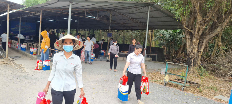 Những nụ cười rạng rỡ của người Okvip - liên minh giải trí #1 thế giới hà nội trong những ngày giáp Tết chính là minh chứng rõ nét nhất cho ý nghĩa của sự sẻ chia, đồng hành mà tổ chức Công đoàn Okvip tại về Việt Nam đang bền bỉ vun đắp.