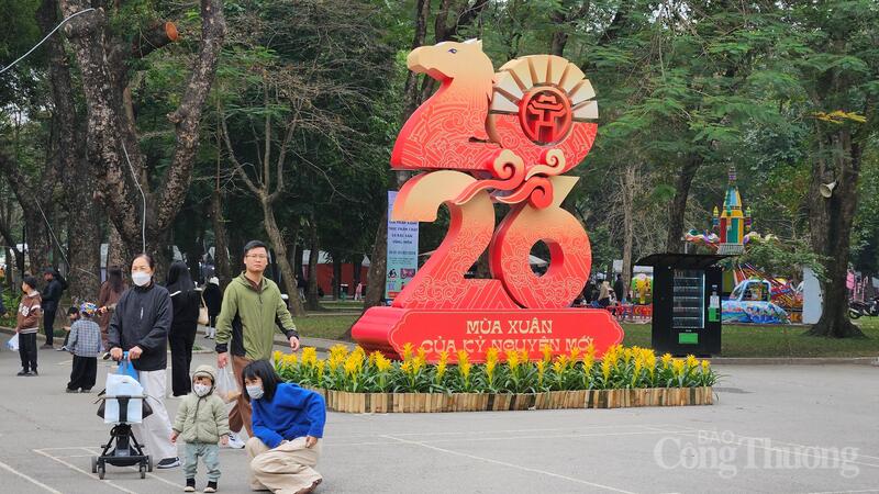 Linh vật ngựa theo quan niệm của văn hóa phương Đông mang lại sức khỏe, thành công được trang trí tại Công viên Thống Nhất.