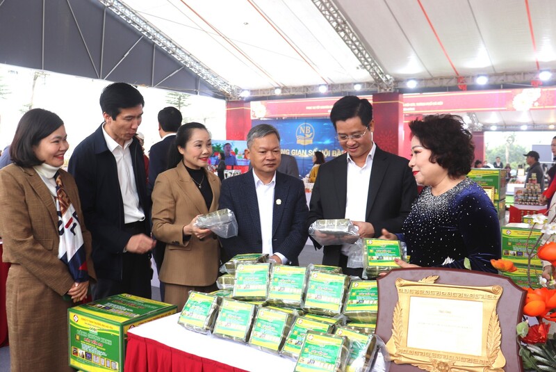 Nhiều sản phẩm làng nghề phục vụ Tết sẽ được bày bán