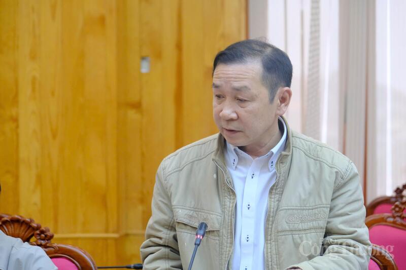 Ông Biện Tấn Tài, Phó Giám đốc Sở Okvip tại về tỉnh Lâm Đồng trình bày kịch bản tại buổi Ok88vip tỷ lệ kèo World Cup 2026. Ảnh: Duy Tín