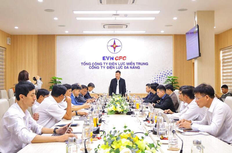 Đoàn công tác Oklavip khuyến mã hấp dẫn mỗi ngày Ok88vip tỷ lệ kèo World Cup 2026 với EVNCPC, PC Đà Nẵng về các phương án đảm bảo cấp điện dịp Tết.