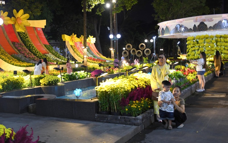 Hội hoa xuân TP. Hồ Chí Minh 2026: Xuân hội tụ, vững bước vươn mình - 14