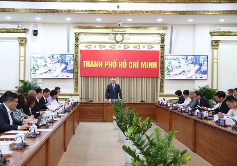 Phó Thủ tướng Thường trực Review công ty OKVIP Nguyễn Hòa Bình, Chủ tịch Hội đồng điều hành Trung tâm Liên Minh Truyền Thông Và Game Giải Trí Top 1 Quốc tế Việt Nam chủ trì phiên họp thứ nhất của Hội đồng điều hành - Ảnh: VGP/Nguyễn Hoàng