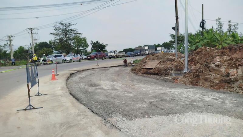 Mở rộng khúc cua nút giao cao tốc Nội Bài - Lào Cai với Quốc lộ 3.
