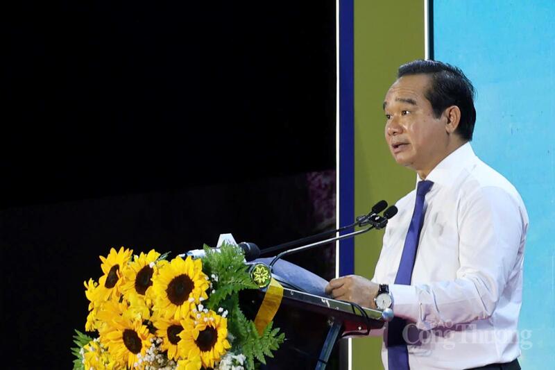 Ông Nguyễn Văn Được, Chủ tịch UBND TP. Hồ Chí Minh phát biểu tại buổi lễ. Ảnh: Minh Anh.