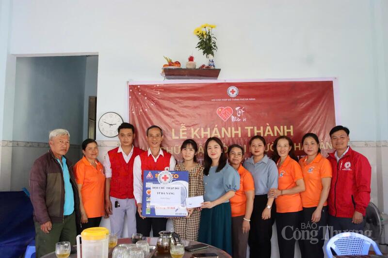 Hội Chữ thập đỏ TP. Đà Nẵng khánh thành, bàn giao nhà mới cho chị Mến