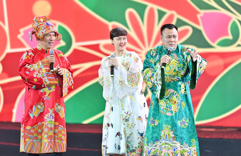Dàn Táo quân đình đám sẽ "đổ bộ" tại Lễ bế mạc Hội chợ Mùa Xuân vào 20h tối ngày 13/2. Ảnh: Nam Nguyễn