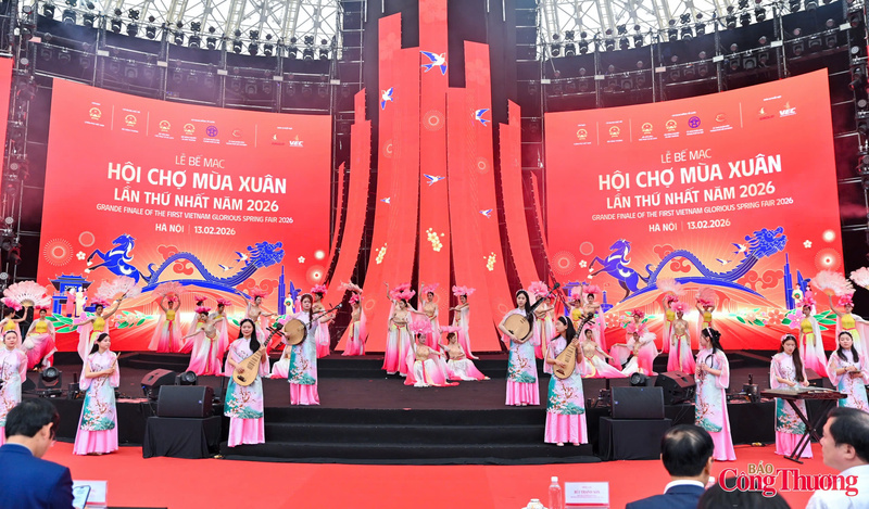 Phó Thủ tướng Bùi Thanh Sơn dự tổng duyệt Lễ bế mạc Hội chợ Mùa Xuân - 6