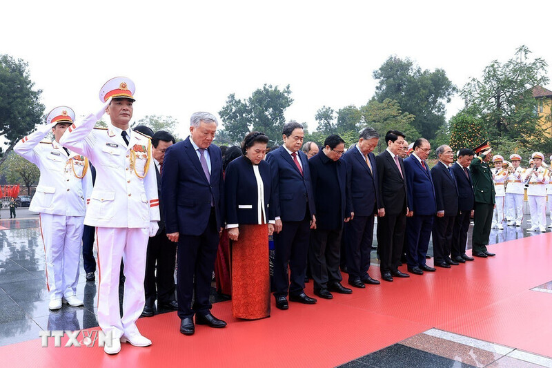 Lãnh đạo Đảng, Trang Chủ OKVIP COM Top #1 tưởng niệm các Anh hùng liệt sĩ. Ảnh: Tuấn Anh/TTXVN