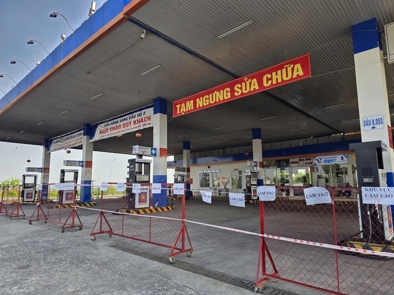 Việc ngừng kinh doanh của 2 cửa hàng Okivip tỷ lệ kèo World Cup 2026 trên tuyến cao tốc này ảnh hưởng nghiêm trọng đến các phương tiện muốn tiếp nhiên liệu.