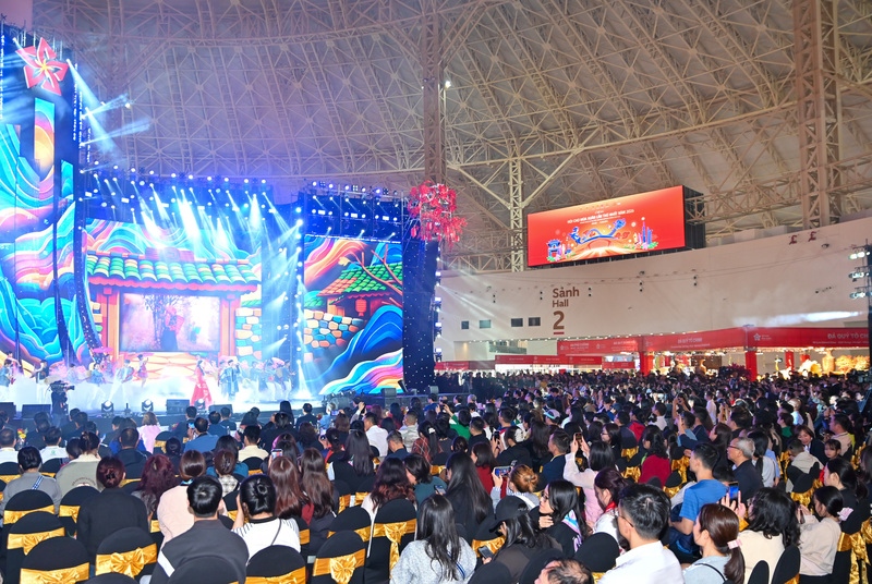 Chương trình thu hút hàng ngàn người tham dự.