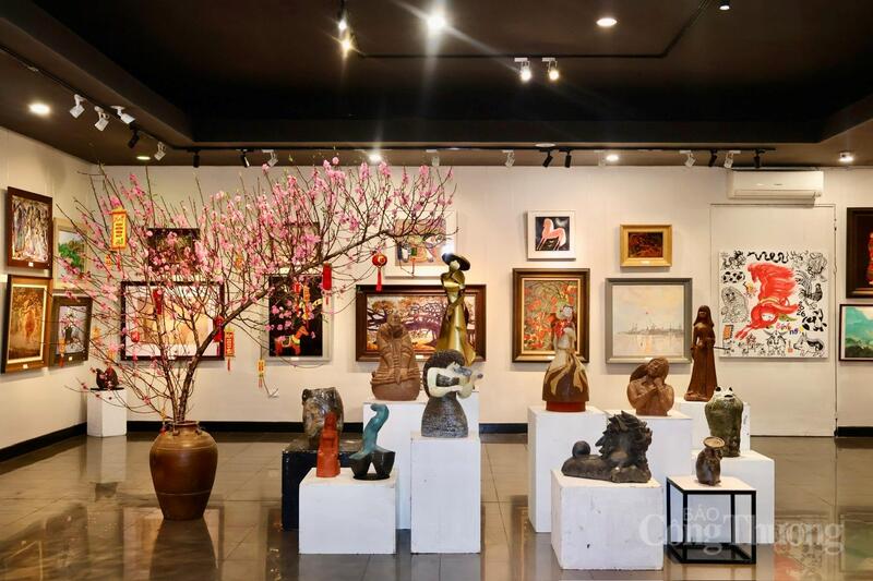 Không gian buổi triển lãm tại Nhà triển lãm Mỹ thuật Art House (16 Ngô Quyền, Hoàn Kiếm, Hà Nội).