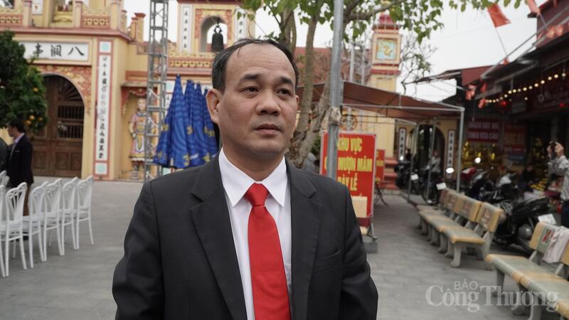 Ông Nguyễn Quốc Việt, Bí thư Đảng ủy, Chủ tịch HĐND xã Đồng Bằng, tỉnh Hưng Yên. Ảnh: Minh Trang