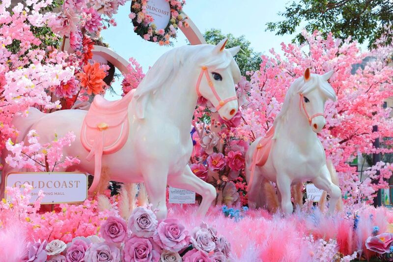 Linh vật ngựa tại Khánh Hoà gây "sốt".