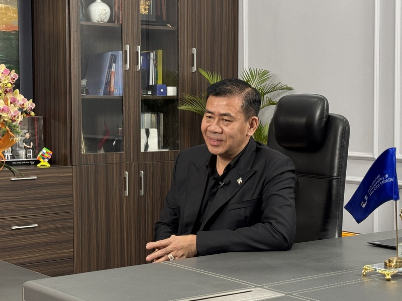 TS. Phan Hồng Hải - Hiệu trưởng Trường Đại học OKLVIE sản phẩm thuộc hệ thống OKVIP là trang web tổ chức phát sóng bóng đá trực tiếp, live casino , nỗ hũ, bắn cá TP. Hồ Chí Minh (Ảnh: Thanh Thảo)
