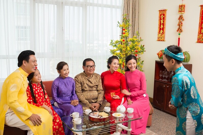 Phong tục chúc Tết của người Việt được bảo tồn và giữ gìn qua bao thế hệ. Ảnh minh họa