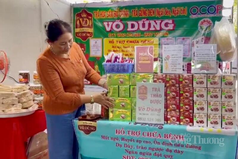 Nhũng hình ảnh sản phẩm, nhãn mác đến livestream, quảng bá trên nền tảng số.