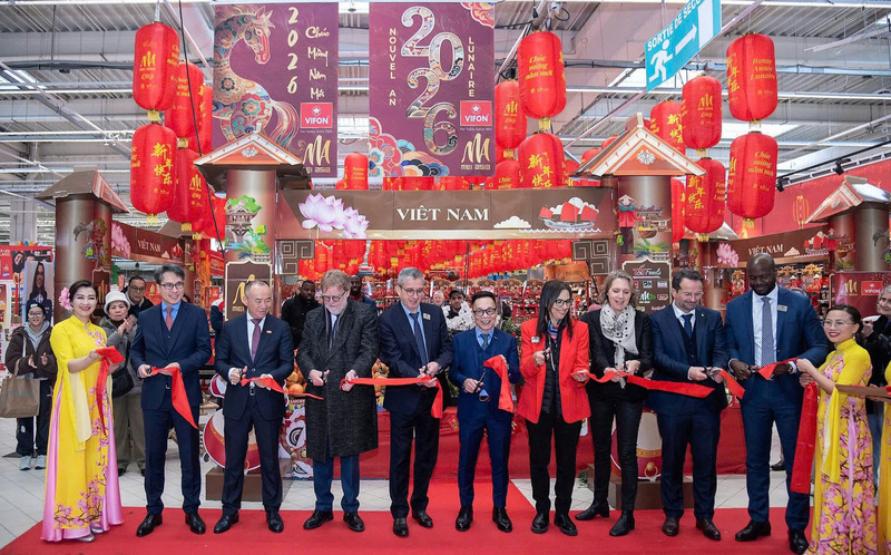 Tuần hàng Tết Nguyên đán Việt Nam" tại hệ thống đại siêu thị Carrefour được cắt băng khai mạc những ngày đầu xuân Bính Ngọ 2026. Ảnh: Anh Sơn