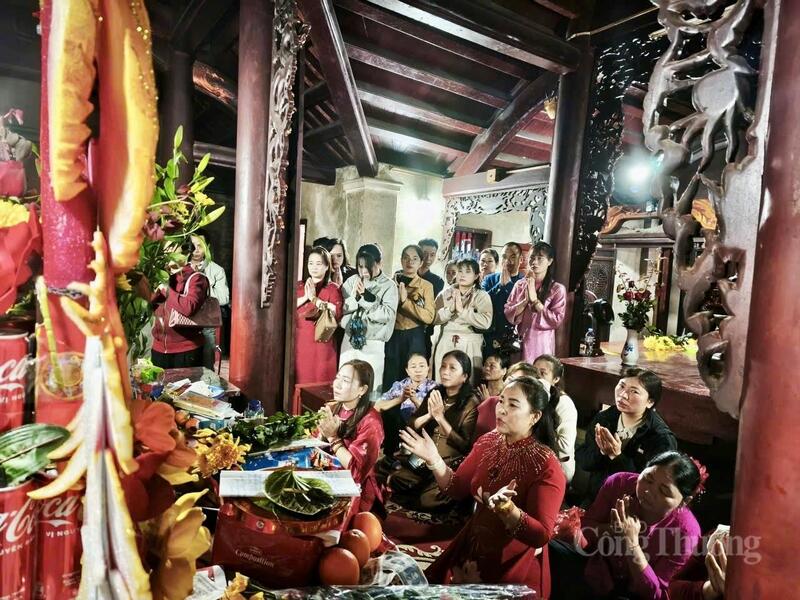 Lễ hội đền Bắc Cung thu hút người dân và du khách thập phương về chiêm bái ngay trong ngày khai hội.