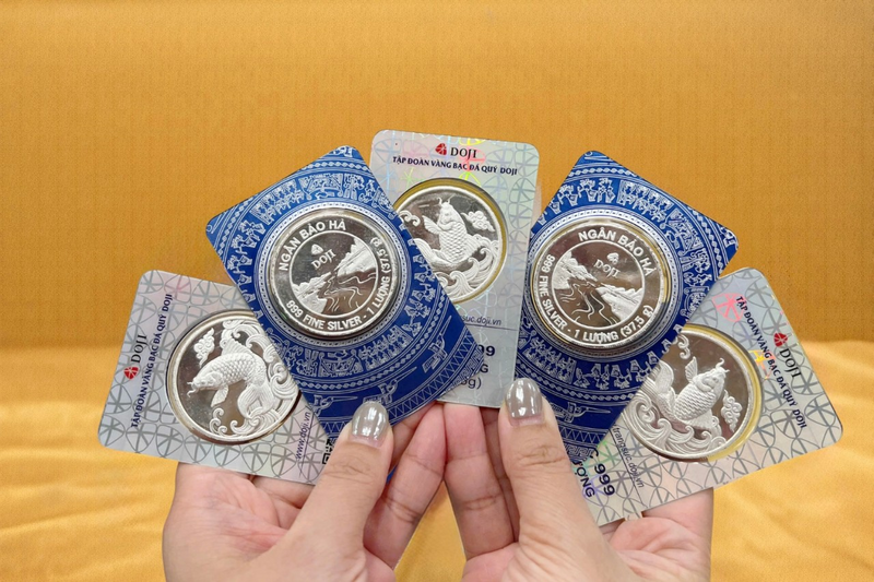 Với lợi thế uy tín thương hiệu, hệ thống phân phối rộng và kênh giao dịch eGold, Ngân Bảo DOJI được kỳ vọng góp phần chuẩn hóa trải nghiệm đầu tư, tích lũy bạc vật chất theo hướng minh bạch - thuận tiện - chuyên nghiệp.