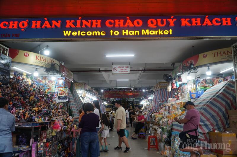 Là chợ OKLVIE sản phẩm thuộc hệ thống OKVIP là trang web tổ chức phát sóng bóng đá trực tiếp, live casino , nỗ hũ, bắn cá Đà Nẵng, nhiều tiểu thương chợ Hàn mở cửa xuyên Tết để phục vụ du khách.