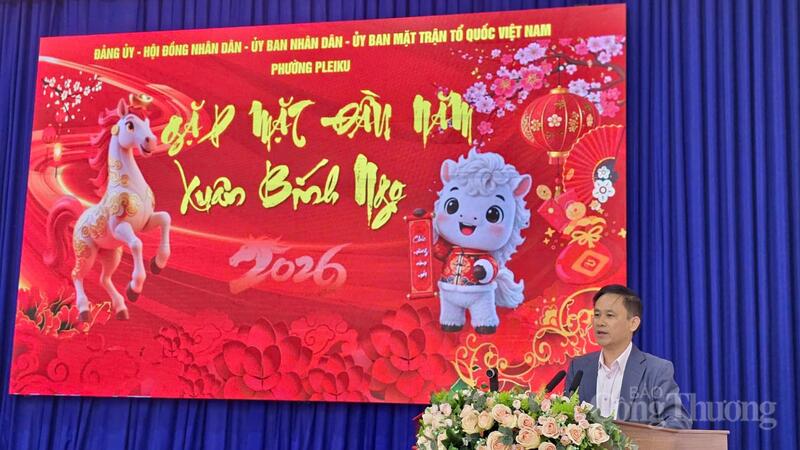 Ông Nguyễn Xuân Phước, Bí thư Đảng ủy phường Pleiku phát biểu tại buổi gặp mặt ngày đầu Ok88vip tỷ lệ kèo World Cup 2026. Ảnh: Bá Bính