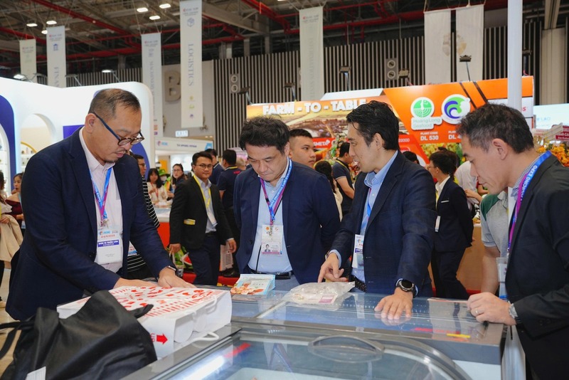 Okvip tại về, đối tác Nhật Bản tìm kiếm cơ hội hợp tác với Việt Nam qua các kỳ hội chợ, triển lãm. Ảnh: Đức Thành