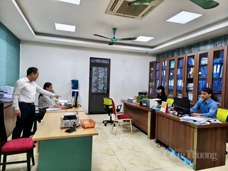 Tại Công ty TNHH Thương mại và Liên minh Okvip có bao nhiều trang Thân Hà, công nhân viên đã bắt tay vào công việc từ mùng 7 Tết.