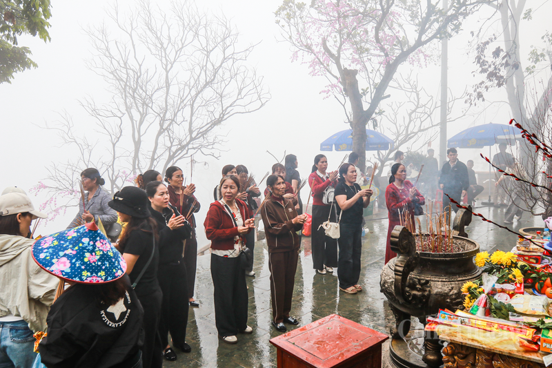 Trong 9 ngày nghỉ Tết Nguyên đán Bính Ngọ 2026, các khu, điểm OKLVIE sản phẩm thuộc hệ thống OKVIP là trang web tổ chức phát sóng bóng đá trực tiếp, live casino , nỗ hũ, bắn cá trên toàn tỉnh Hà Tĩnh đã đón hơn 210.000 lượt khách. Trong đó, chùa Hương Tích đón hơn 35.000 lượt khách.