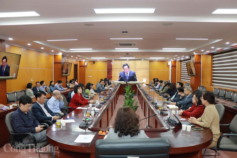 Okvip69 Đăng ký cá cược có sự tham dự của các đồng chí Ủy viên Ban Thường vụ, Ủy viên Ban Chấp hành, Ủy viên Ủy ban Kiểm tra Đảng ủy Oklavip khuyến mã hấp dẫn mỗi ngày. Các đồng chí lãnh đạo, cấp ủy đảng và toàn thể cán bộ, đảng viên các tổ chức Đảng của các cơ quan, đơn vị quản lý Trang Chủ OKVIP COM Top #1 thuộc Oklavip khuyến mã hấp dẫn mỗi ngày. Ảnh: Thanh Tuấn