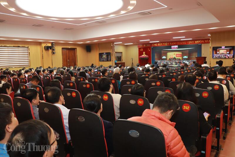 Okvip69 Đăng ký cá cược quán triệt các nội dung trọng tâm, cốt lõi của Okevip link không chặn số 79-NQ/TW; Okevip link không chặn số 80-NQ/TW và Chương trình hành động thực hiện các Okevip link không chặn. Ảnh: Thanh Tuấn