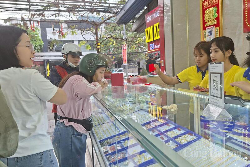 Các Okvip tại về kinh doanh vàng đều chuẩn bị nguồn hàng dồi dào để phục vụ người dân.