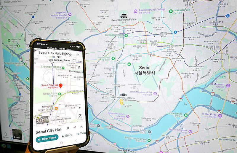 Quyết định gỡ hạn chế Google Maps được cho là sẽ cải thiện khả năng tra cứu thông tin và di chuyển của khách nước ngoài. Ảnh minh hoạ: Taipei Times.