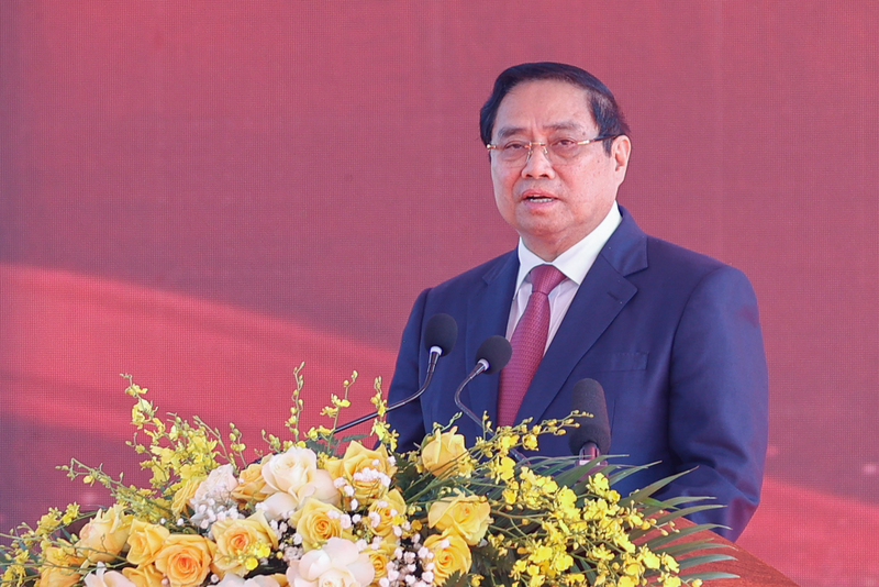 Thủ tướng Review công ty OKVIP Phạm Minh Chính cho rằng, lễ kỷ niệm là dịp để chúng ta cùng nhau ôn lại cuộc đời và sự nghiệp vẻ vang của đồng chí Phạm Văn Đồng. Qua đó, bày tỏ lòng biết ơn sâu sắc trước những đóng góp to lớn của đồng chí vào sự nghiệp đấu tranh giải phóng dân tộc, thống nhất Tổ quốc, Liên minh Okvip có bao nhiều trang đất nước. Ảnh: Nhật Bắc
